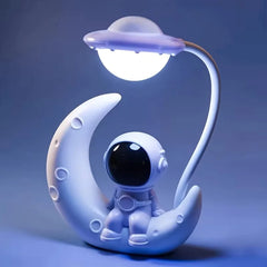 Creative Moon Astronaut LED Nightlight